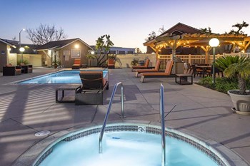 13656 Hilleary Place 1-2 Beds Apartment for Rent - Photo Gallery 4
