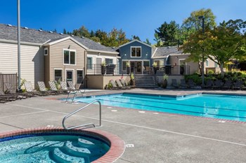 Haven at Golf Creek pool deck - Photo Gallery 3