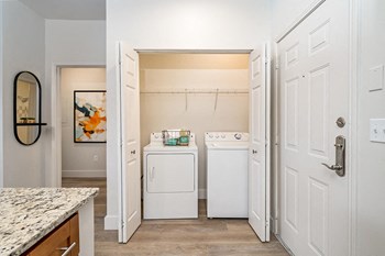 200 Broad Street 1-3 Beds Apartment for Rent - Photo Gallery 5