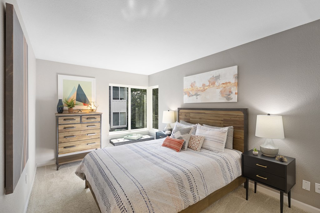 SoFi at Somerset Apartments Bedroom