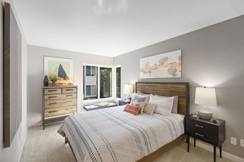 SoFi at Somerset Apartments Bedroom