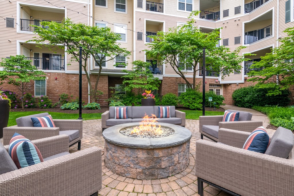 the preserve at ballantyne commons community patio with fire pit