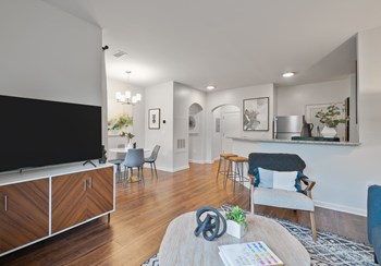 28 W 3rd Street 1-2 Beds Apartment for Rent - Photo Gallery 2