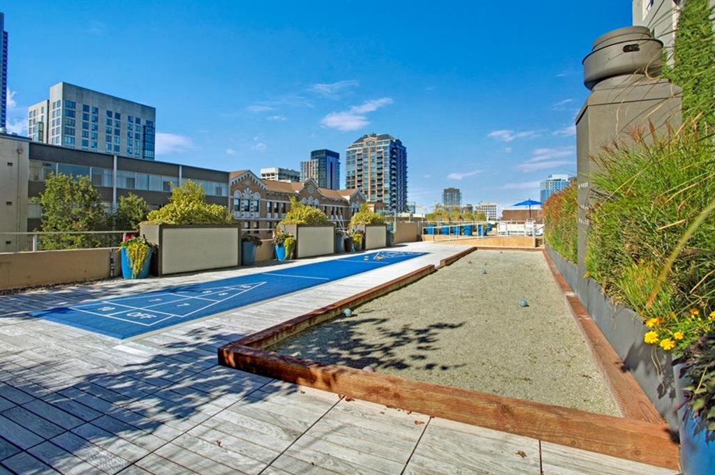 Panorama acivity deck