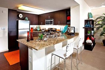 Breakfast bar or kitchen island