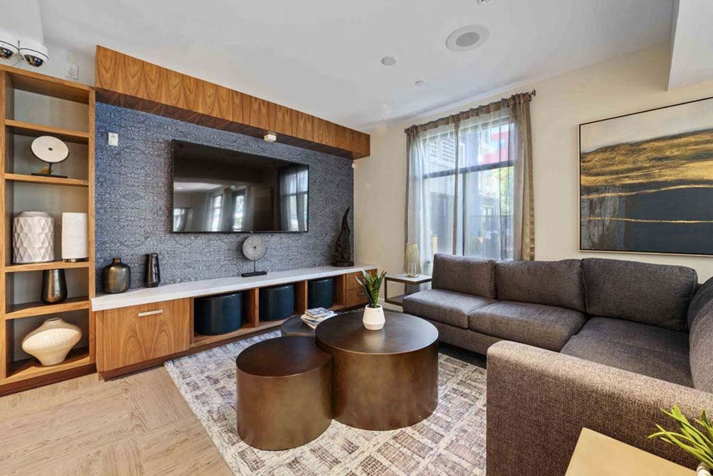 Sofi Warner Center is a similar property to Clarendon Apartments located in Woodland Hills