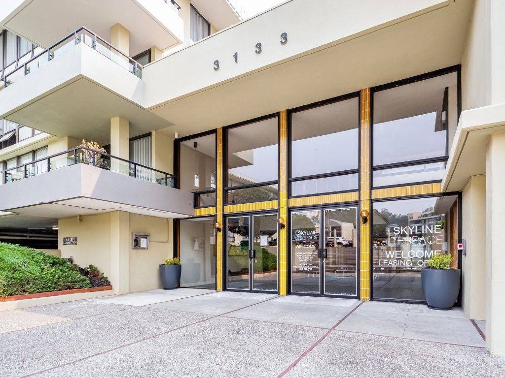 Leasing Office welcome center