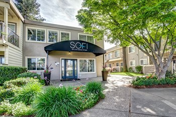 2130 Southwest Expressway Studio-2 Beds Apartment for Rent - Photo Gallery 3