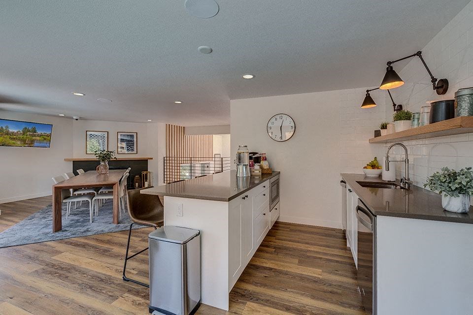 Kitchen and dining  l Sofi Lakeside Apartments For Rent in Everett WA