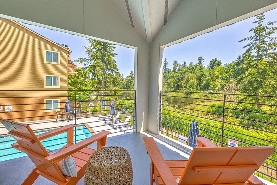 Pool view from deck l Sofi Lakeside Apartments For Rent in Everett WA