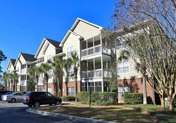 601 Old State Road 2-3 Beds Apartment for Rent - Photo Gallery 2