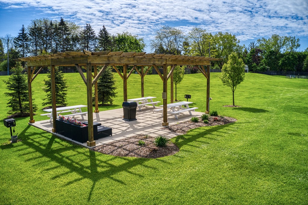 Aerial View Of Gazebo at Glen Hills Apartments, Glendale