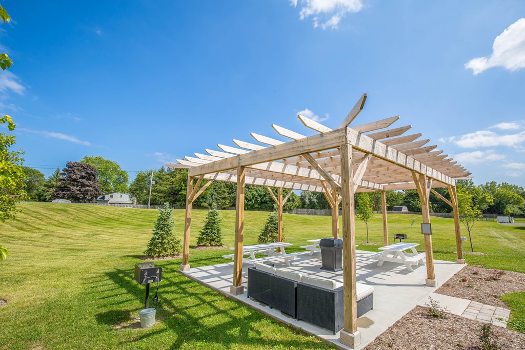 Grill Station at Glen Hills Apartments, Wisconsin, 53209