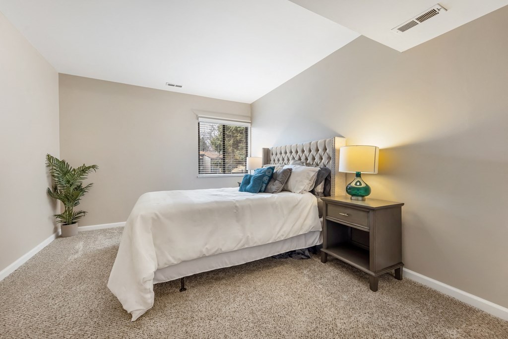 Well Appointed Bedroom at Whisper Hollow Apartments, Maryland Heights, 63043