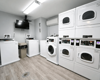 24/7 Access to On-Site Laundry Facility  at Park 44 Apartments, St. Louis, 63108