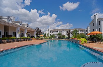 1000 Applerock Drive 1-3 Beds Apartment for Rent - Photo Gallery 6