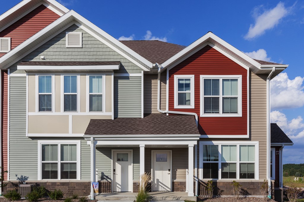 Property Exterior at One Glenn Place, Fitchburg, Wisconsin