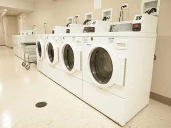 Laundry Facilities at The Greenway at Carol Stream Apartments