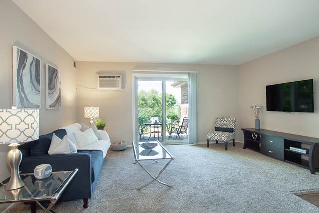 The Greenway At Carol Stream Apartments