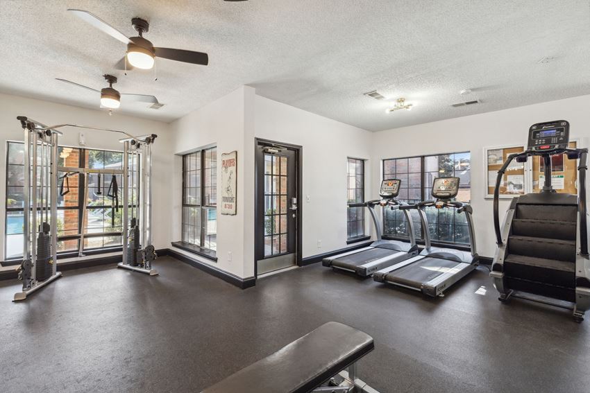 the gym at 1861 muleshoe road