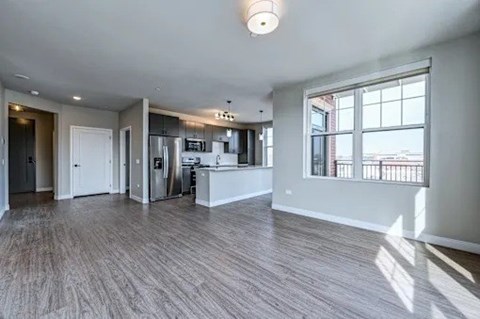 464 Glenwood Avenue Studio Apartment for Rent