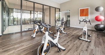 10400 City Center Blvd 1-3 Beds Apartment for Rent - Photo Gallery 8