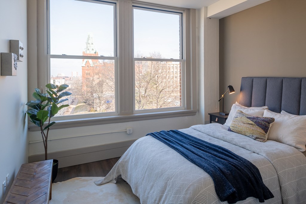 Large Comfortable Bedrooms at The Nicholas, Missouri