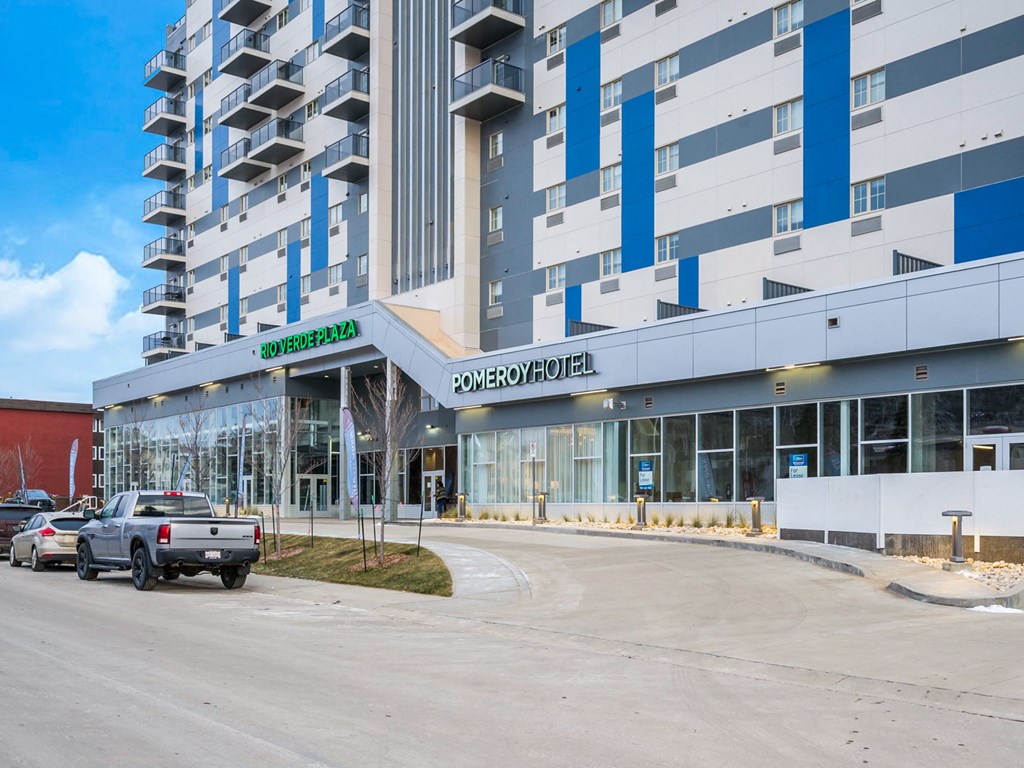 the building in which the hotel is located