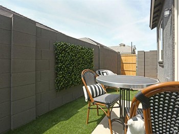 8201 W. Olive Ave 1-3 Beds Apartment for Rent - Photo Gallery 6
