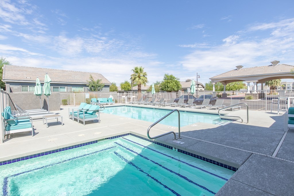 the pool at the preserve at ballantyne commons apartments