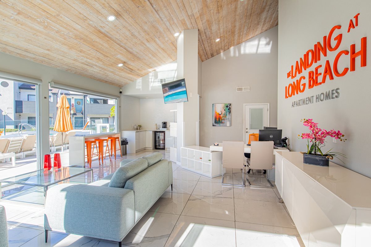 The Landing at Long Beach Apartments