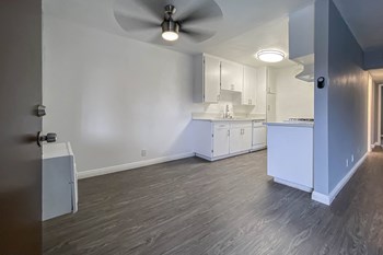 8071 E. 7th Street 1-3 Beds Apartment for Rent - Photo Gallery 14