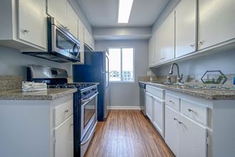 14833 Magnolia Blvd Studio-2 Beds Apartment for Rent
