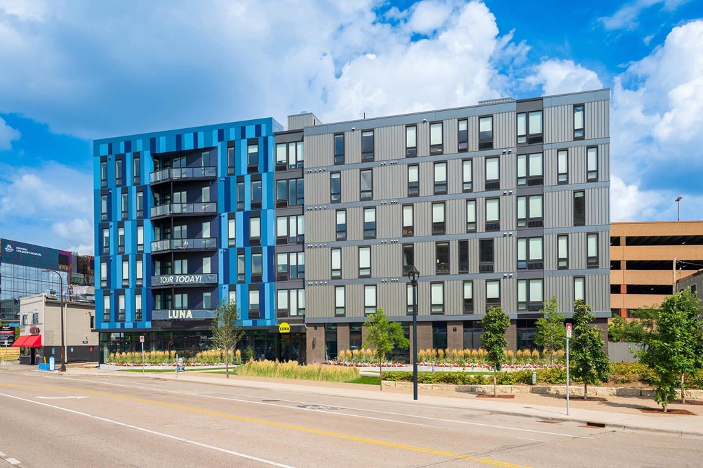 the building in which the hotel is located