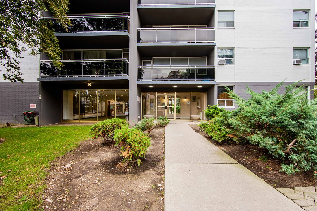 a city for sale property.