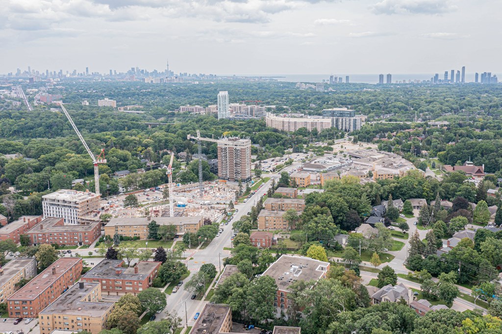 a view of toronto from the top of the cn tower