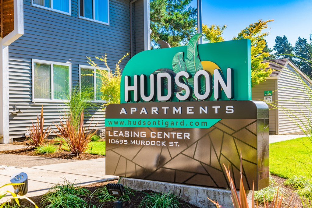 a picture of the hudson apartments sign