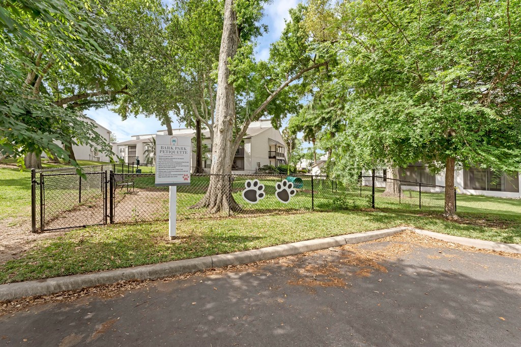 the preserve at ballantyne commons dog park