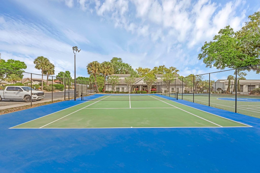 the tennis court at the preserve at ballantyne commons