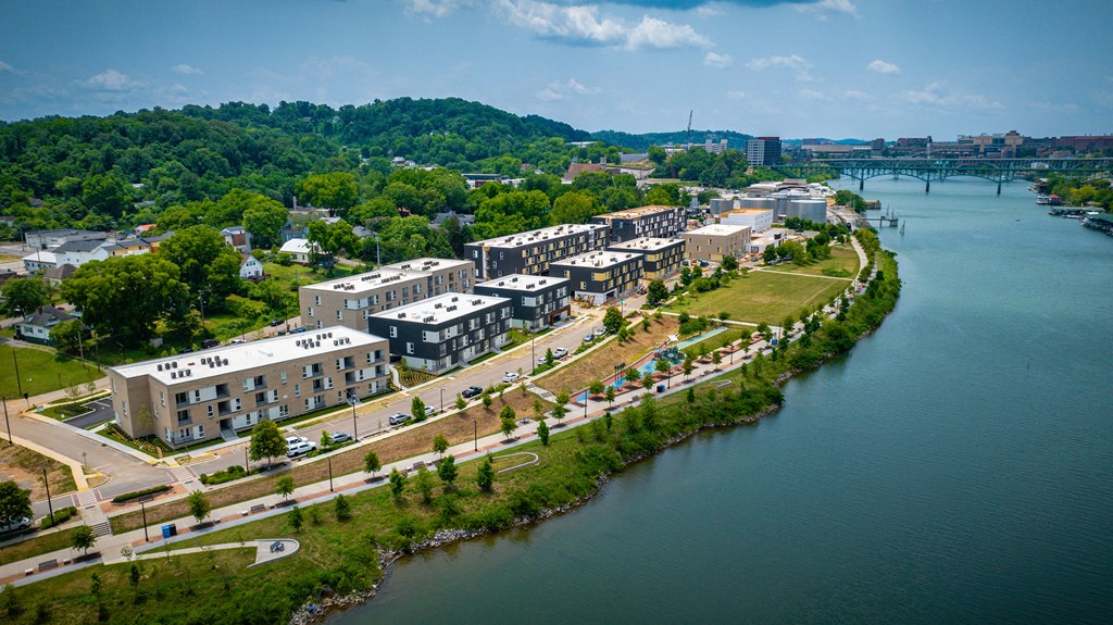 our apartments are located on the banks of the housatonic river