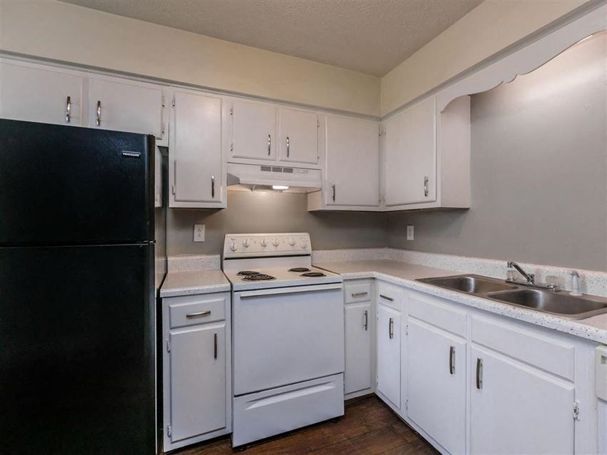 Papermill Square Apartments, 3820 Papermill Square NW, Knoxville, TN