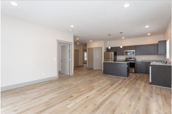 West 24 Cottages 2 Beds Apartment for Rent - Photo Gallery 4