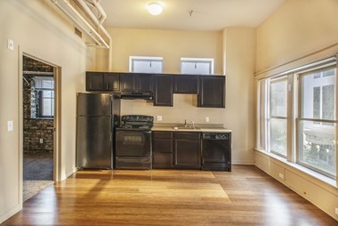100 Commerce Ave 2 Beds Apartment for Rent