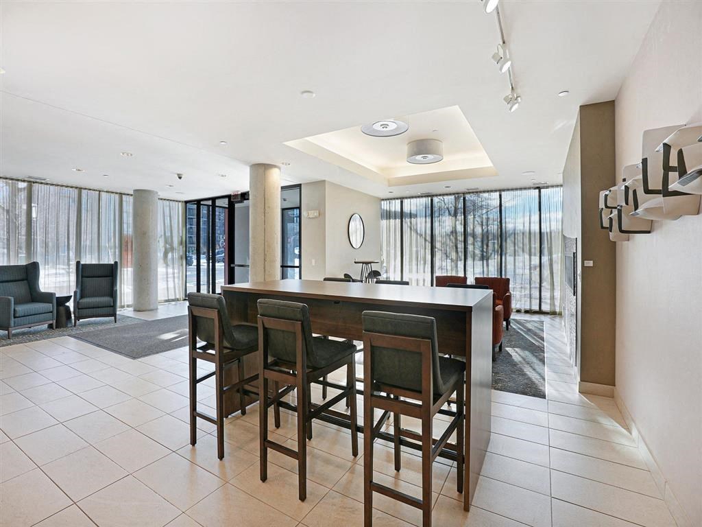 bright lobby with WiFi