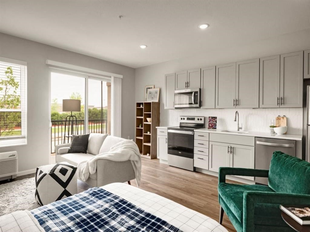 Rya At RF64 Apartments