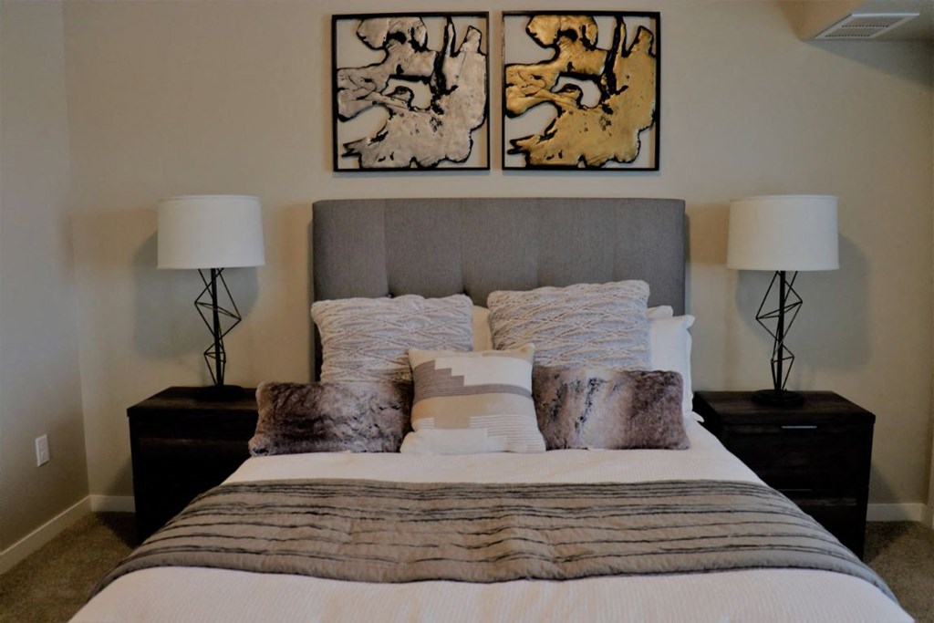 Bedroom Interior at Rivers Edge Apartments, Otsego, 55330