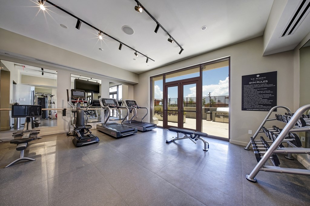the gym at the preserve apartments