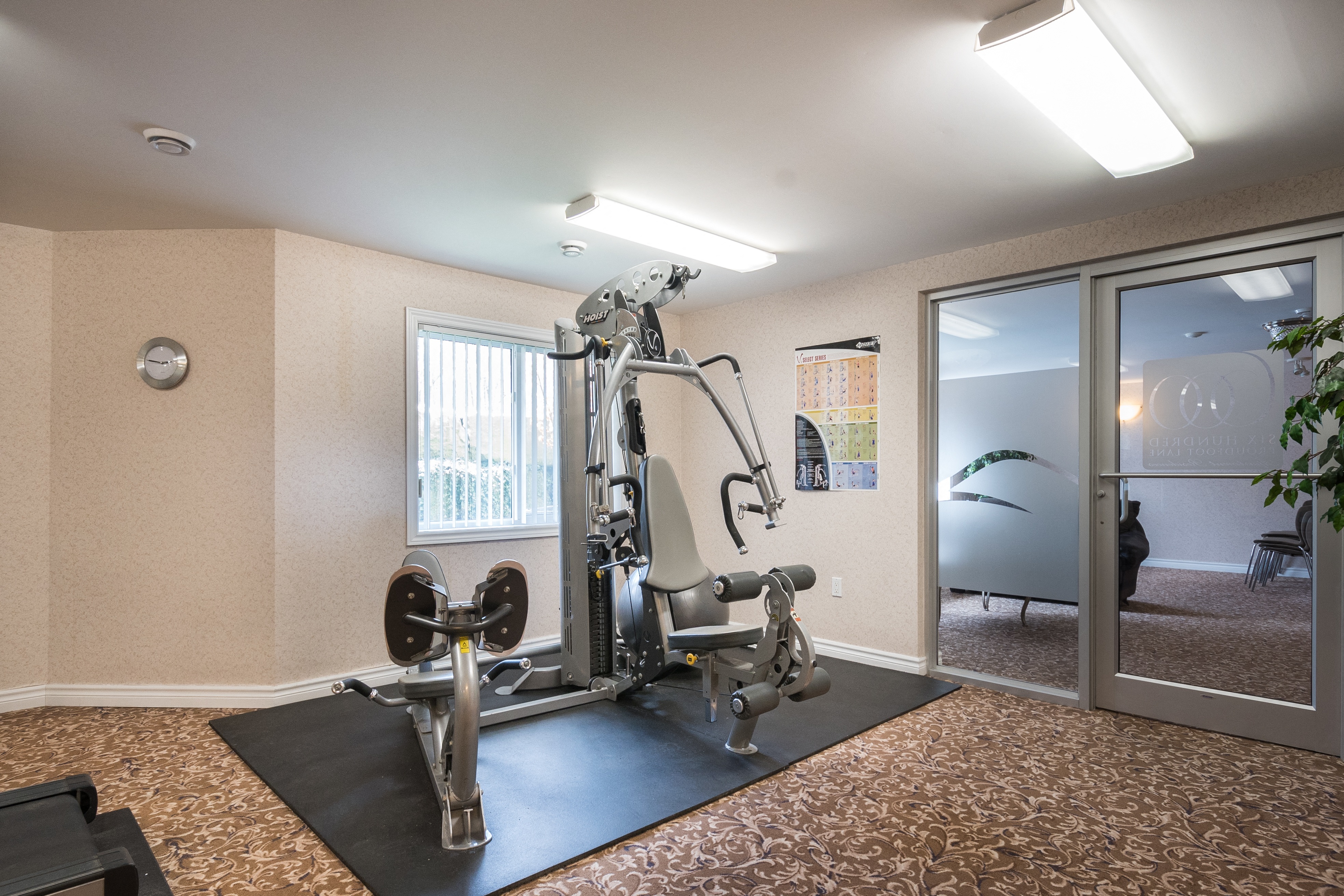 2 bedroom apartment - 600 Proudfoot Lane, London - unit 0106 4