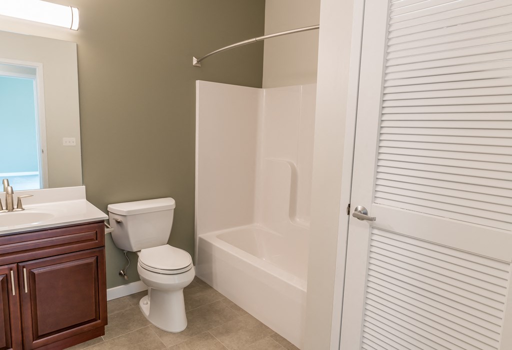 this is a photo of the bathroom in a 1 bedroom apartment at deer hill apartments in c