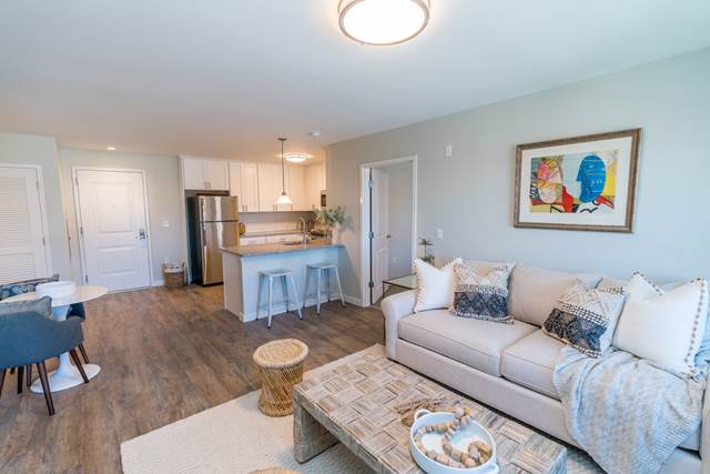 Elmcrest Manor Apartments